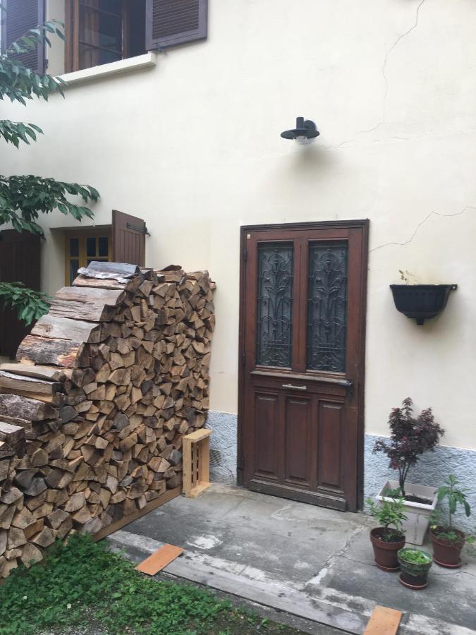 Charmant Appartement Sur Cour, Le Cerisier Bagnères-de-Bigorre Exteriér fotografie